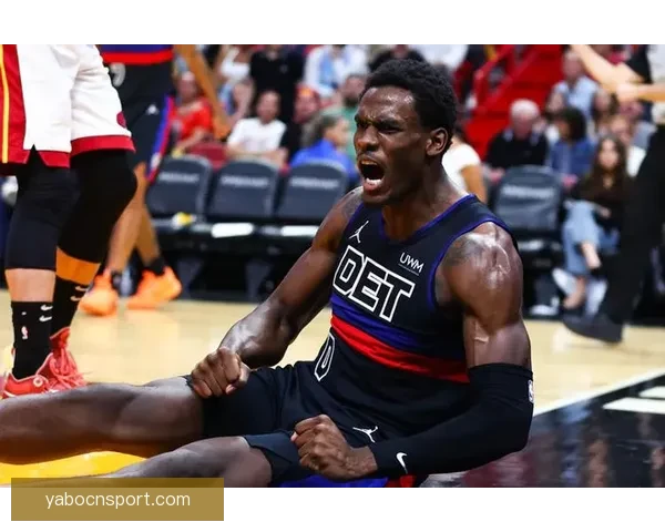 活塞时隔18年再获55胜 杜伦复出砍31+9带队轻取猛龙